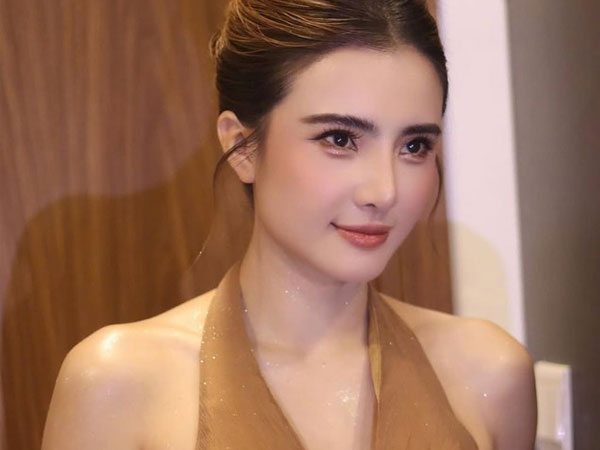 Em gái Công Vinh gợi cảm tuổi 35, mong tìm bến đỗ bình yên