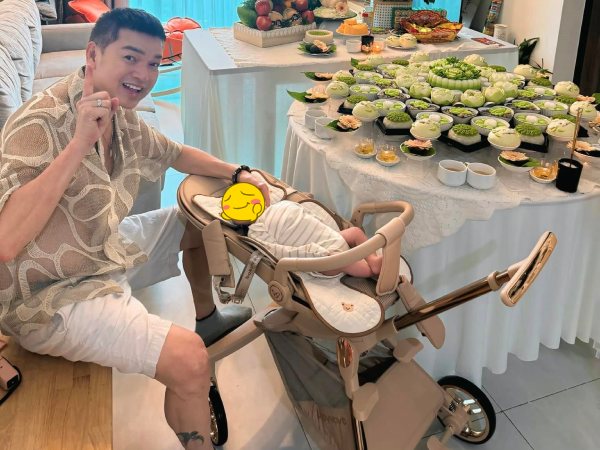 Quang Minh làm cha ở tuổi 65: 'Cuồng' con trai, chia sẻ điều này khi bạn gái kém 37 tuổi sinh quý tử