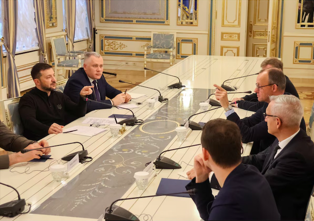 Tổng thống Zelensky muốn quân đội nước ngoài vào Ukraine