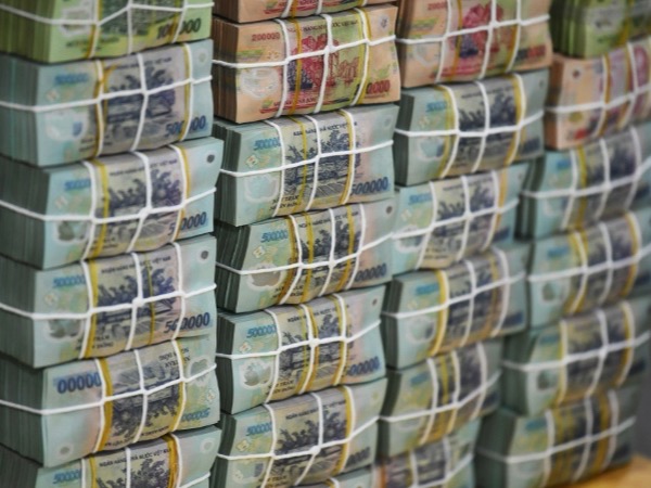 Để người mặc áo có túi vào kho tiền, ngân hàng bị thanh tra nhắc nhở