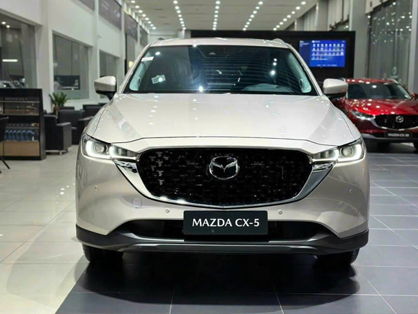 SUV hạng C đua giảm giá niêm yết: CX-5 còn 729 triệu rẻ nhất phân khúc, Territory liên tục dò đáy giá mới