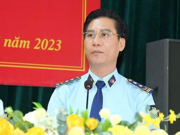 Kỷ luật cảnh cáo một Cục trưởng Cục Quản lý thị trường
