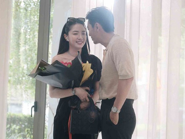 Cặp sao Việt tái hợp sau 16 năm khiến dân tình sốc visual, toàn 'chiến thần hack tuổi' còn sang chảnh miễn bàn