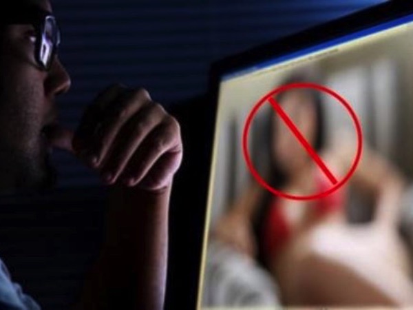Web 'đen' thu lợi bằng cách nào, có thực sự miễn phí người xem?