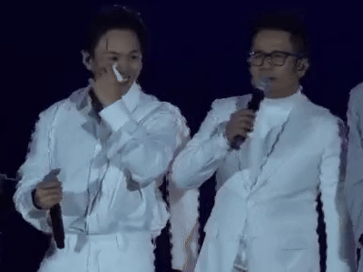 Concert 2 Anh Trai Vượt Ngàn Chông Gai: Binz bật khóc khi nhắc đến 1 người đặc biệt trong đời