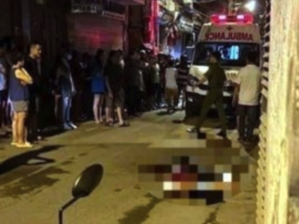 Tranh giành khách uống cà phê, em trai sát hại người yêu của chị gái
