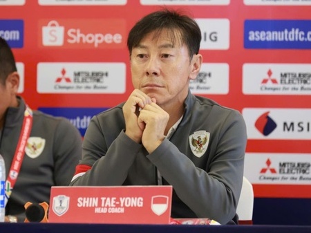 HLV Shin Tae-yong liên tục than vãn về AFF Cup, sếp LĐBĐ Indonesia nhắc nhở: 'Đừng phàn nàn nhiều'