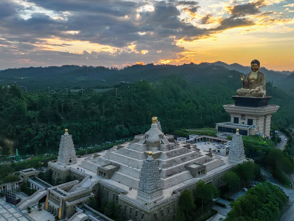 Bên trong Phật Quang Sơn - bảo tàng có bức tượng đồng lớn nhất châu Á