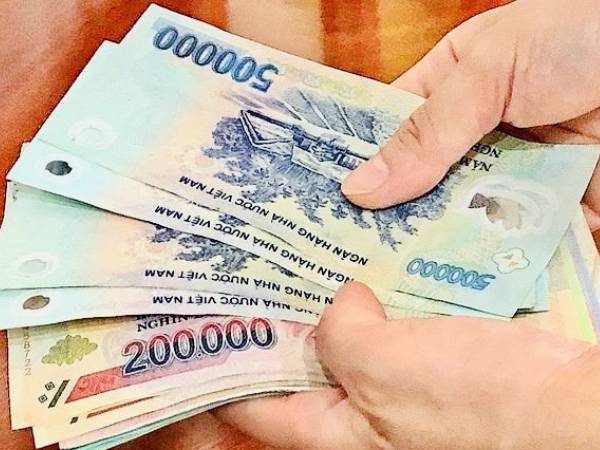 Lương tháng 18 triệu đồng, có 1 con nhỏ, thuế thu nhập phải đóng bao nhiêu?
