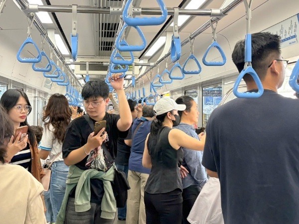 Tuyến metro 1 chính thức phục vụ người dân từ 10h ngày 22/12