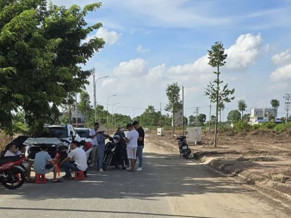 Nhà đầu tư Hà Nội đổ về tỉnh xem nhà, đất và 'chốt' cọc ngày càng nhiều