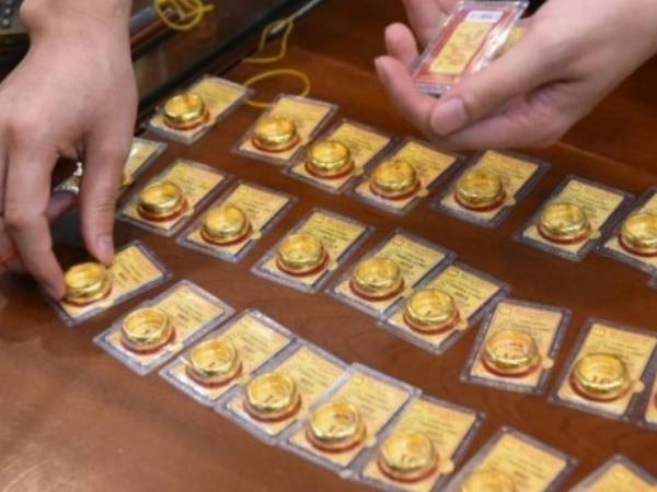 Giá vàng nhẫn bất ngờ ‘vượt mặt’ SJC