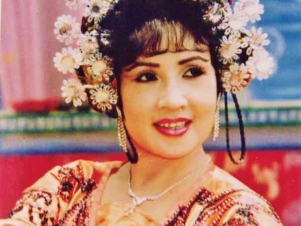 NSND Lệ Thủy: Từng phải thôi học vì không có giấy khai sinh, cuộc sống viên mãn tuổi U80