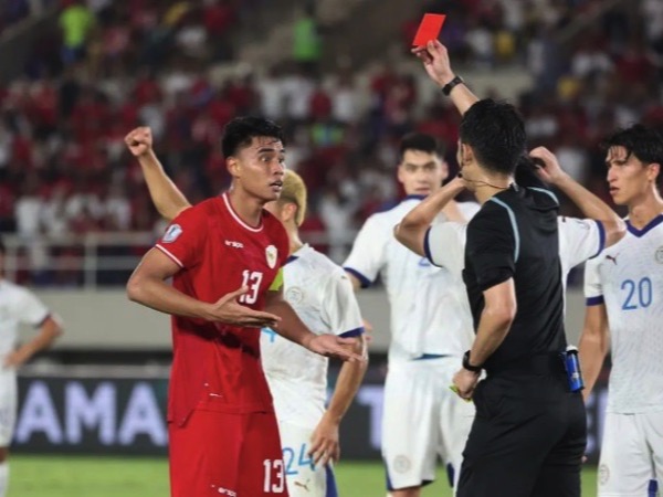 Đội trưởng bị đuổi vì chơi xấu, Indonesia trắng tay rời ASEAN Cup