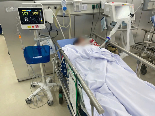 Người đàn ông Hà Nội bị đột quỵ do tắm khuya trong ngày rét đậm, tiên lượng rất nặng