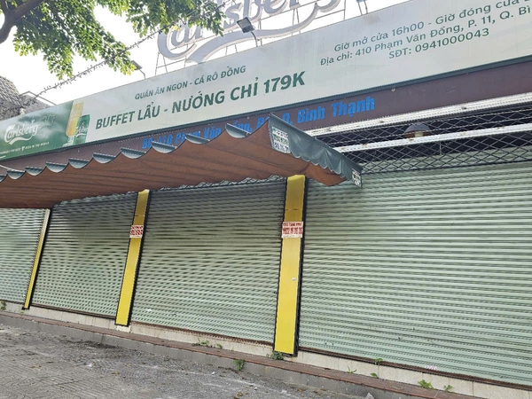 Hàng quán tại TP HCM lại đua nhau đóng cửa, chuyện gì đang xảy ra?