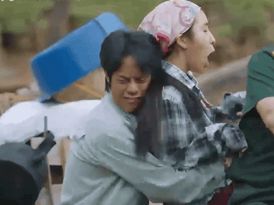 Mỹ nhân phim Việt giờ vàng hot rần rần vì tạo hình xấu nhất sự nghiệp, diễn 'duyên dễ sợ' khiến ai cũng mê