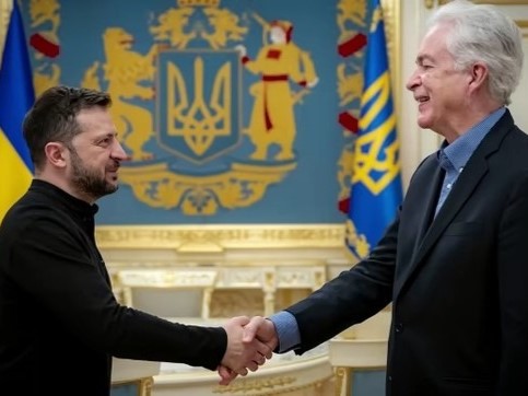 Giám đốc CIA bất ngờ đến Kiev, Nga lên tiếng