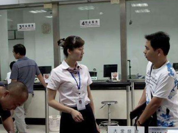 Sáng kiểm tra tài khoản có 662 triệu, đến tối số dư còn 0 đồng: Ngân hàng khẳng định không có lỗi nhưng tòa ra phán quyết phải chịu 100% trách nhiệm