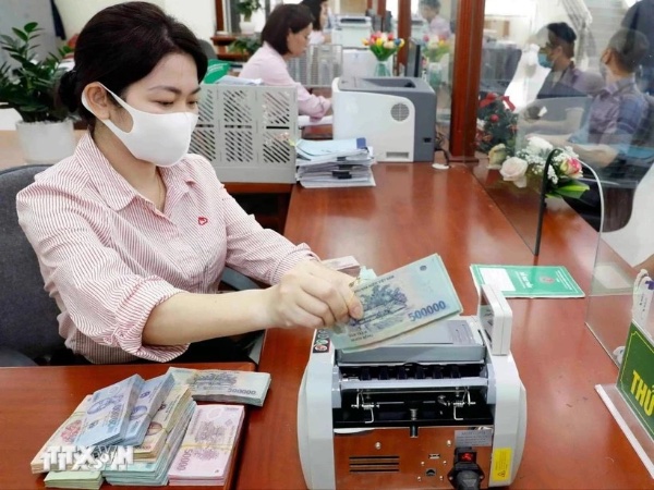 Lãi suất ngân hàng ngày 24/12: Nhiều ngân hàng lớn tăng lãi suất huy động