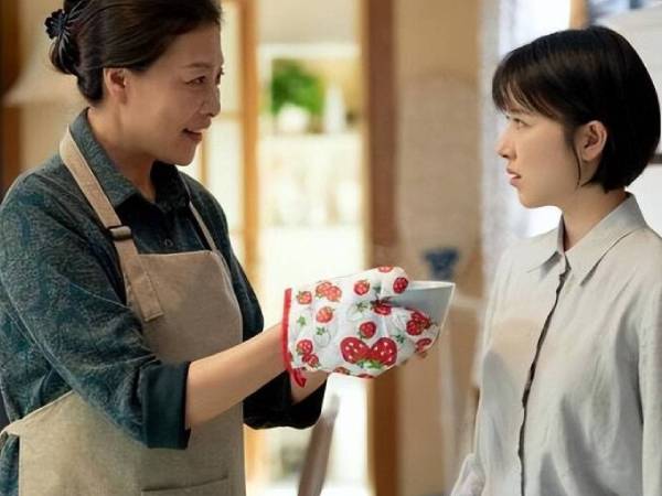 Hành động khó tin của mẹ chồng khi con dâu hô mất chiếc nhẫn 500 triệu, khẳng định 'trong nhà chỉ có 2 bà cháu'