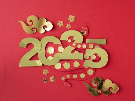 3 con giáp tam hợp may mắn bậc nhất năm Ất Tỵ 2025: Sự nghiệp thăng tiến, của cải đầy nhà