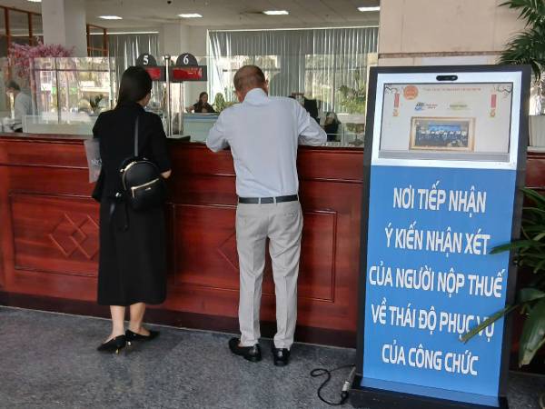 TP.HCM sẽ kiểm tra thuế 35 nghệ sĩ, người nổi tiếng