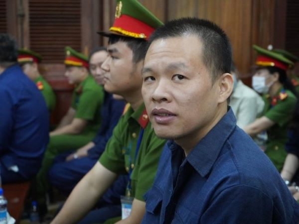 'Cánh tay phải' khai số tiền nhận được từ bà trùm Oanh Hà khi mua bán 384kg ma túy