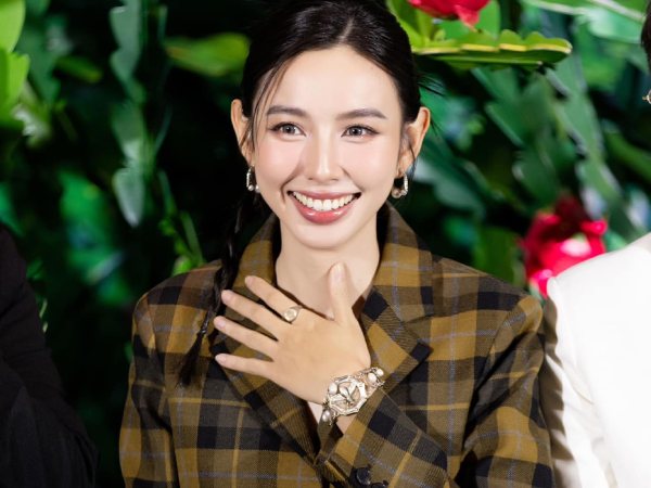 Phản ứng của Hoa hậu Thùy Tiên khi bất ngờ bị hỏi về số tiền 4,7 tỷ đồng