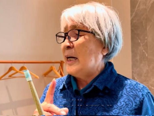 'Nếu có kiếp sau, tôi không bao giờ muốn nuôi dạy con mình giỏi như vậy...' - Chia sẻ của bà mẹ gây sửng sốt