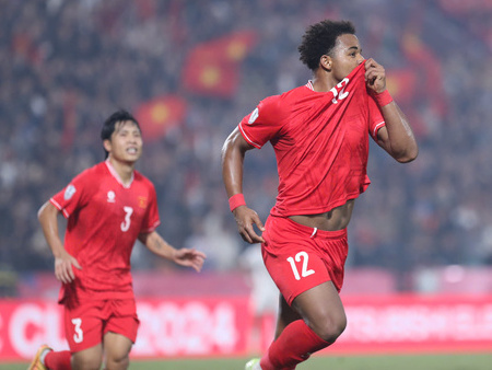 [HẾT GIỜ] Việt Nam 3-1 Singapore: Xuân Son, Tiến Linh ghi bàn mang về tấm vé chung kết