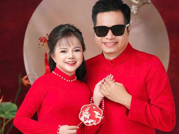 Người phụ nữ 1,24m lấy chồng kém 14 tuổi: Quả ngọt từ tình bạn hơn 10 năm