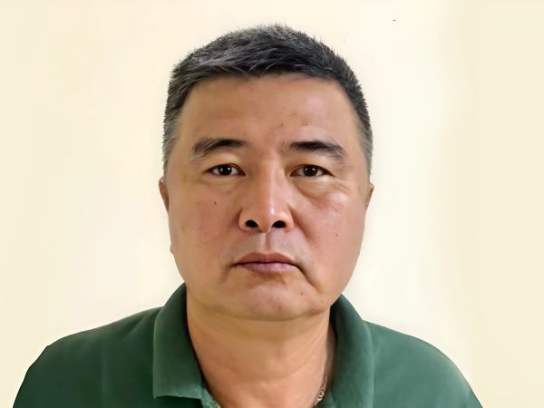 Cựu phó vụ trưởng gợi ý doanh nghiệp chi tiền đổi nhà sang biệt thự