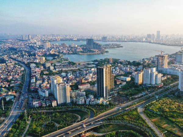 Bảng giá đất mới của Hà Nội cao gấp 2-6 lần, mua ở đâu dự án nhà ở có 'giá mềm'?