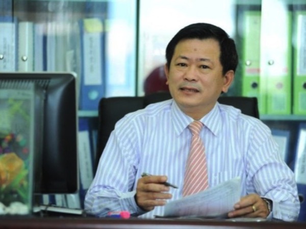 Ông Trần Đình Triển chuẩn bị hầu tòa