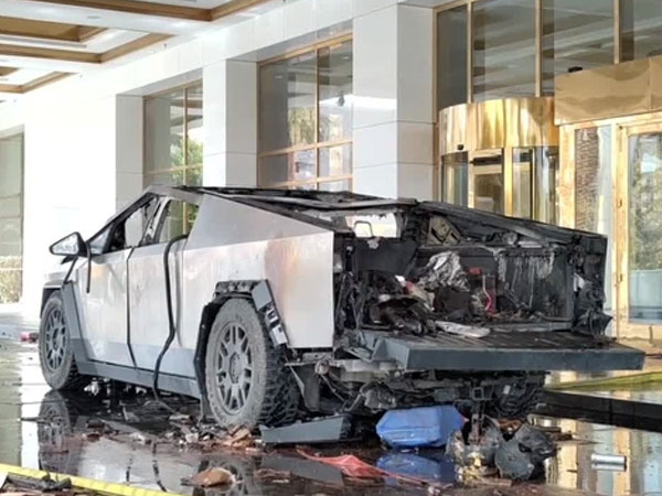 Mỹ: Phát hiện điểm chung bất ngờ giữa vụ nổ xe Tesla và đâm xe ở New Orleans