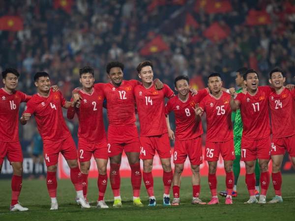 'Cháy' tour du lịch sang Thái Lan xem tuyển Việt Nam đá chung kết AFF Cup