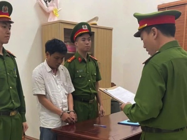 Bắt đối tượng đánh công an khi được khuyên vào viện điều trị vết thương sau vụ ẩu đả