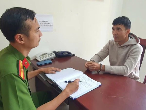 Đâm chết người vì hoang tưởng sẽ bị người khác hãm hại