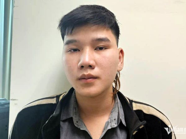 Tạm giữ thanh niên 'đi bão', tông gãy chân trung tá công an ở Hà Nội