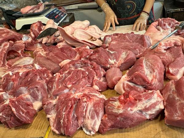 Gần Tết, thịt tươi sống đồng loạt 'rủ nhau' tăng giá