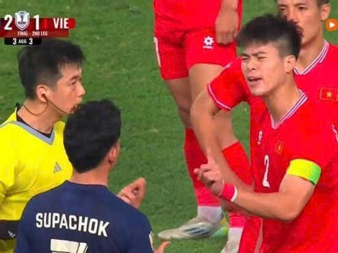 Đội trưởng Duy Mạnh tiết lộ cuộc nói chuyện đặc biệt với Supachok về pha làm bàn thiếu 'fair-play'