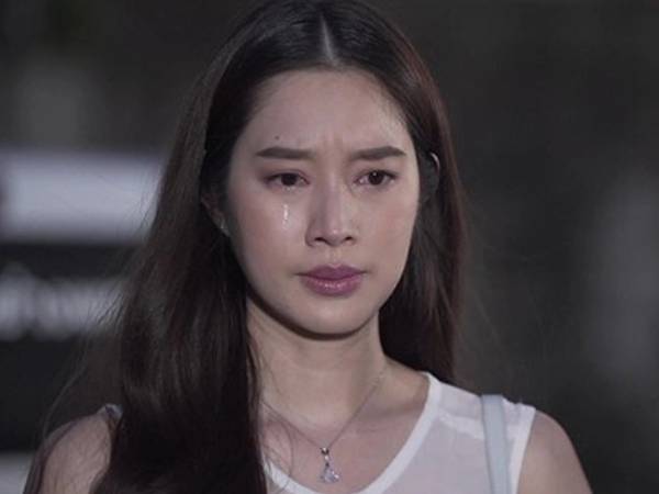 Bị nhân tình của chồng ghen ngược, vợ bình tĩnh đưa ra một thứ khiến cả hai tự nguyện chia tay