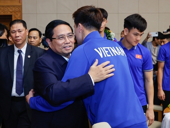 Thủ tướng Phạm Minh Chính gặp mặt chúc mừng đội tuyển bóng đá quốc gia