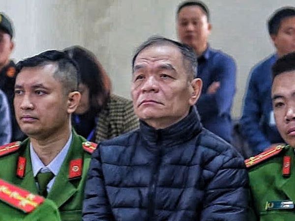 Bị cáo Lê Thanh Vân khai tại tòa việc doanh nghiệp chạy theo dúi tiền cảm ơn