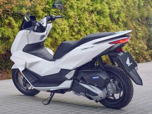 Honda PCX ế nhất Việt Nam 'khoe hàng' bản 2025 tại Vũng Tàu