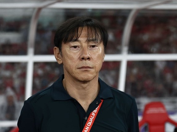 Indonesia phải đền bù bao nhiêu khi sa thải HLV Shin Tae-yong?