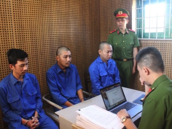 Phá đường dây lập hơn 80 công ty ‘ma’ mua bán 20.000 hoá đơn trái phép