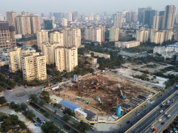 Giá chung cư Hà Nội tiếp tục lập đỉnh, đất biệt thự trên 200 triệu m2