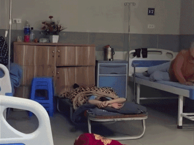 Bật dậy lúc 12h đêm trong bệnh viện, cảnh tượng người nhà gây ra khiến bệnh nhân ngượng chín mặt